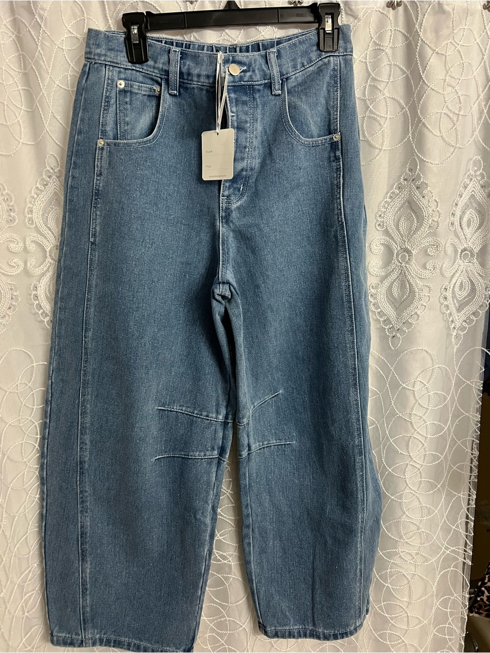 Women’s Button Ip Barrel Jeans by DAVI & DANI
